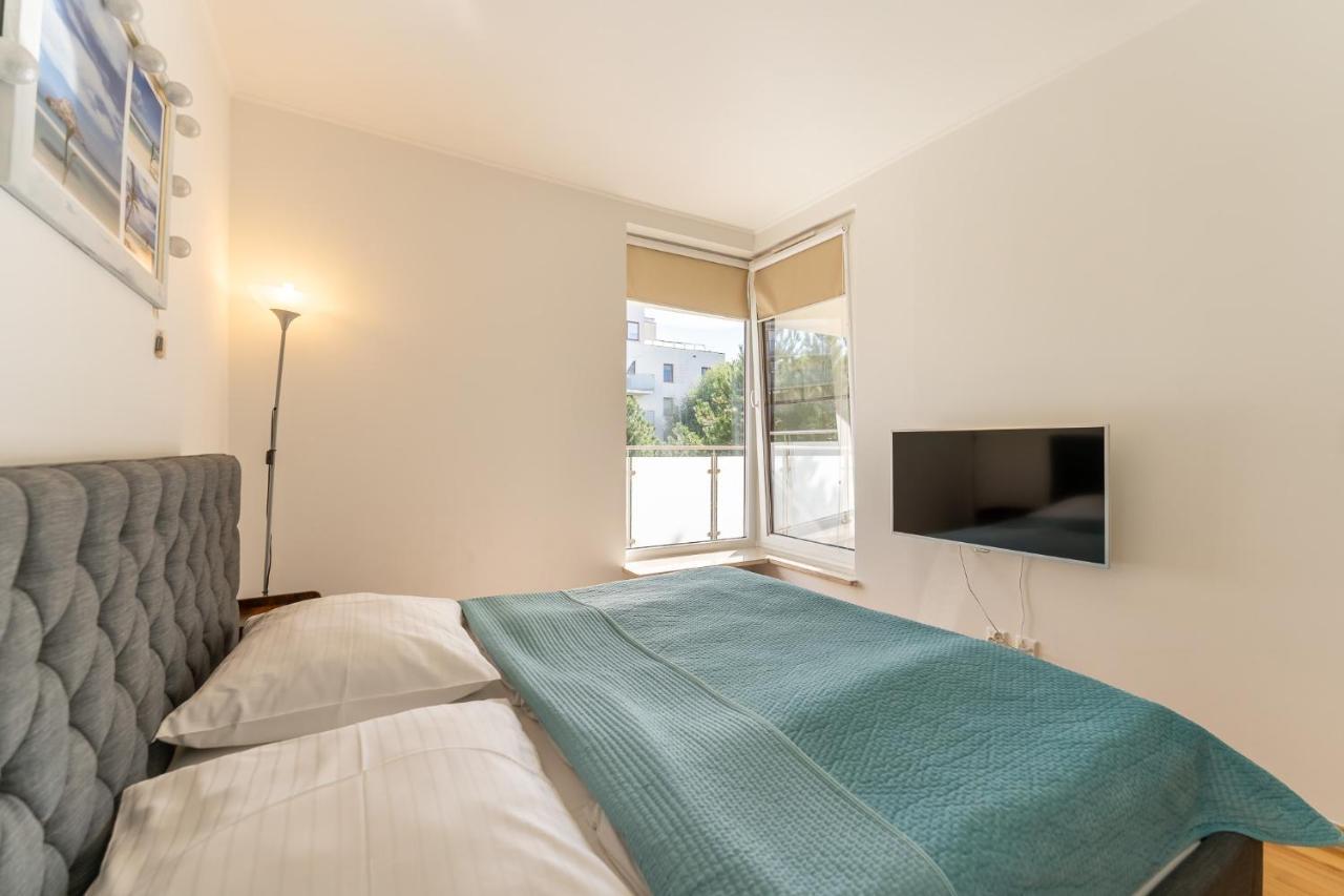 Aqua Marina Plaza-Basen Apartment Miedzyzdroje Bagian luar foto
