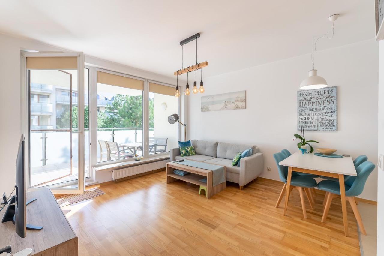 Aqua Marina Plaza-Basen Apartment Miedzyzdroje Bagian luar foto