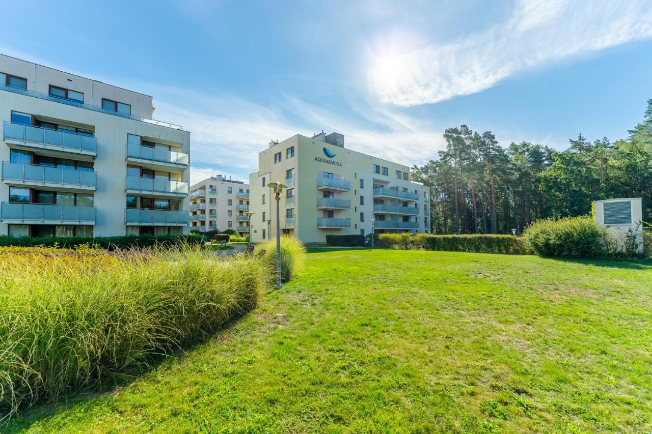 Aqua Marina Plaza-Basen Apartment Miedzyzdroje Bagian luar foto