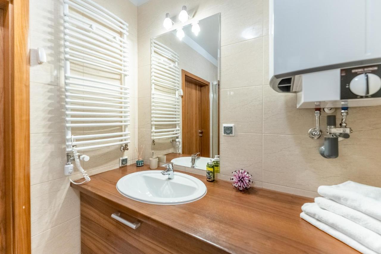 Aqua Marina Plaza-Basen Apartment Miedzyzdroje Bagian luar foto